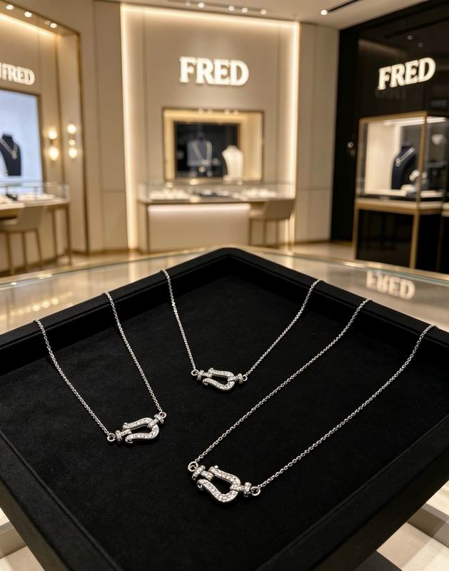 Fred Necklace 09yxs09